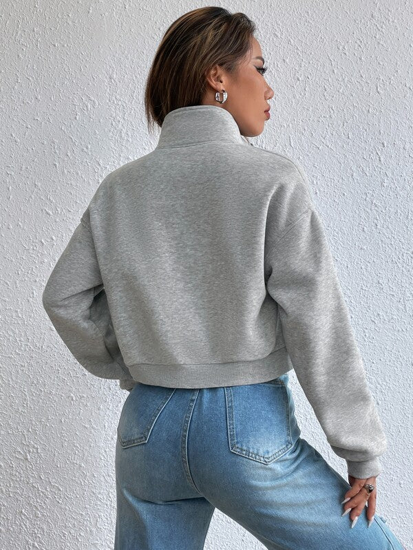 Moletom Cropped Com Zíper E Bolsos Frontais