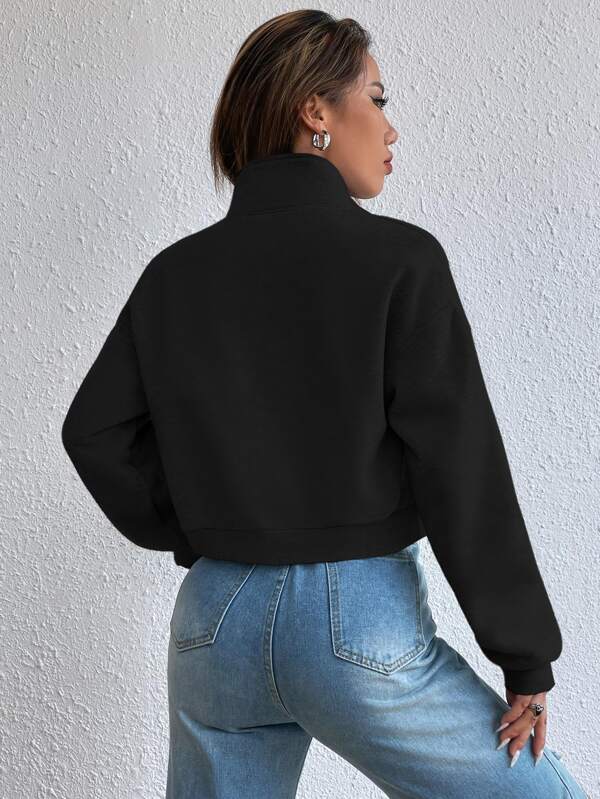 Moletom Cropped Com Zíper E Bolsos Frontais