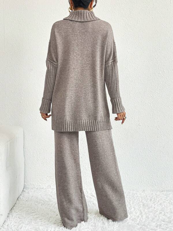 Conjunto Tricot Gola Alta Com Blusa Alongada E Calça Pantalona
