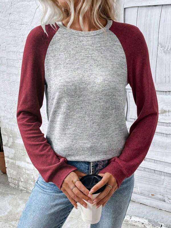 Moletom Gola Redonda Com Recorte Raglan