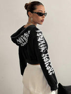 Moletom Cropped Com Capuz E Zíper Frontal Estampa Escrita Gothic