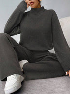 Conjunto Tricot Gola Alta Com Blusa Solta E Calça Pantalona