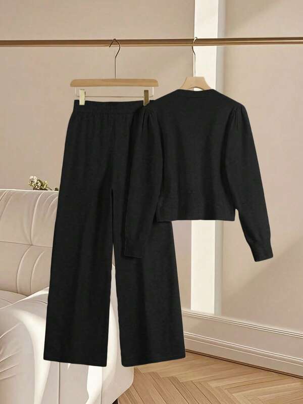 Conjunto Tricot Com Cardigan Cropped E Calça Pantalona Casual