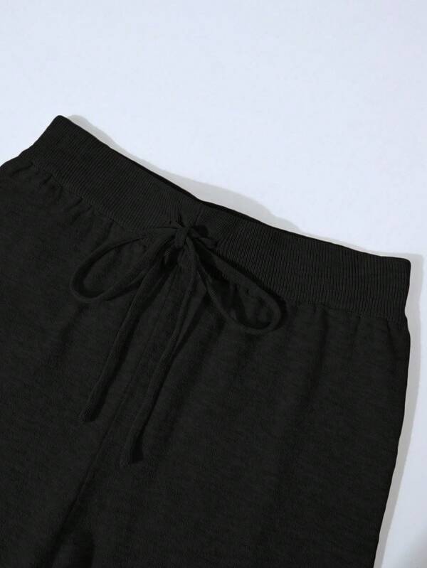 Conjunto Tricot Com Cardigan Cropped E Calça Pantalona Casual