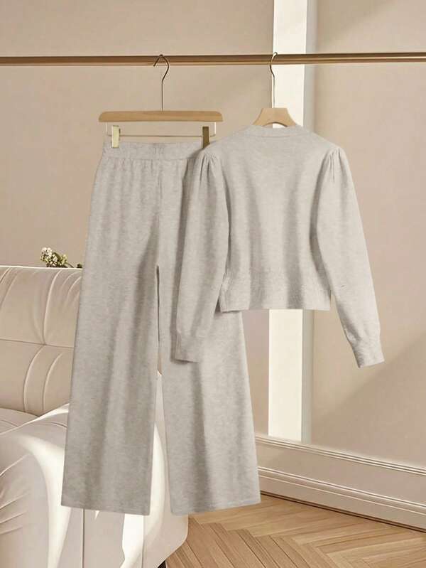 Conjunto Tricot Com Cardigan Cropped E Calça Pantalona Casual