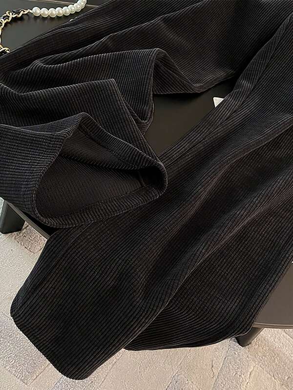 Conjunto Veludo Cotelê Com Jaqueta De Zíper E Calça Jogger