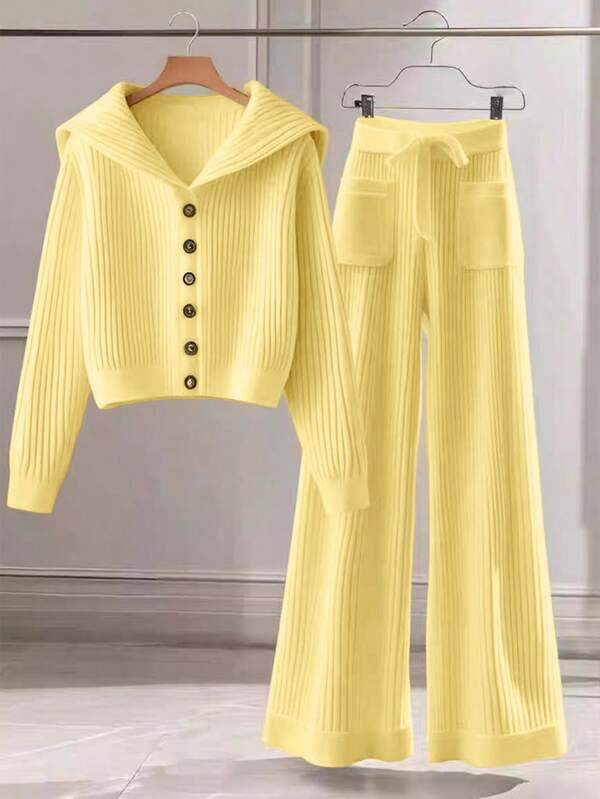 Conjunto Tricot Canelado Com Cardigan De Botões E Calça Pantalona