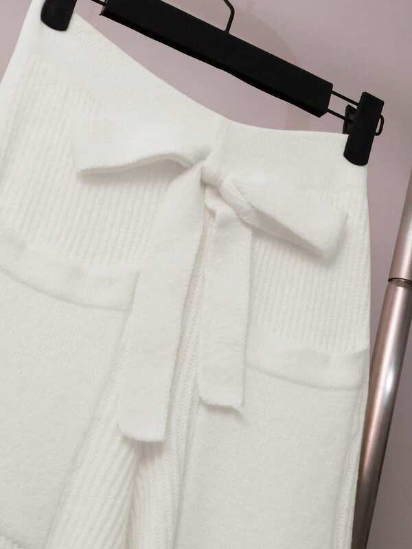Conjunto Tricot Canelado Com Cardigan De Botões E Calça Pantalona