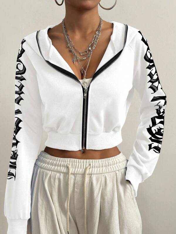Moletom Cropped Com Capuz E Zíper Frontal Estampa Escrita Gothic