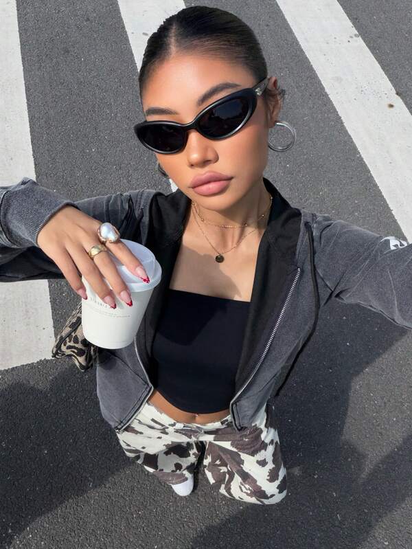 Moletom Com Capuz Com Estampa Nas Costas Streetwear