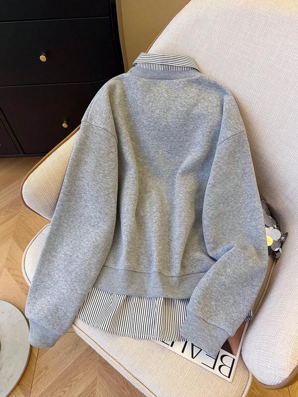 Moletom Gola Careca Com Bordado E Sobreposição De Camisa
