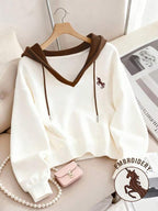 Moletom Cropped Com Capuz E Estampa Localizada