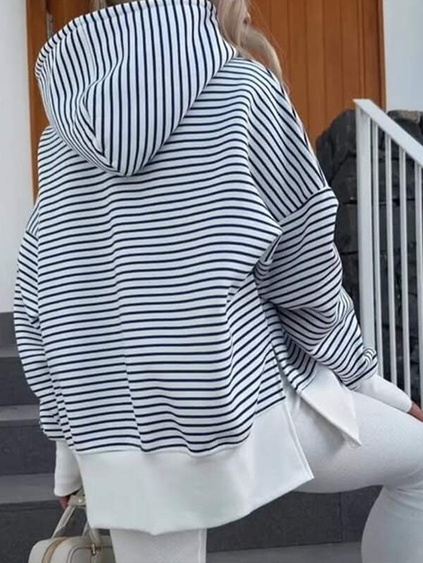 Moletom Oversized Com Capuz E Estampa Listrada