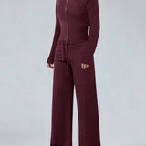 Conjunto Tricot Canelado Com Jaqueta Ajustada E Calça Pantalona