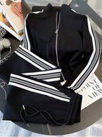 Conjunto Esportivo Com Jaqueta De Zíper E Calça Jogger Listrada