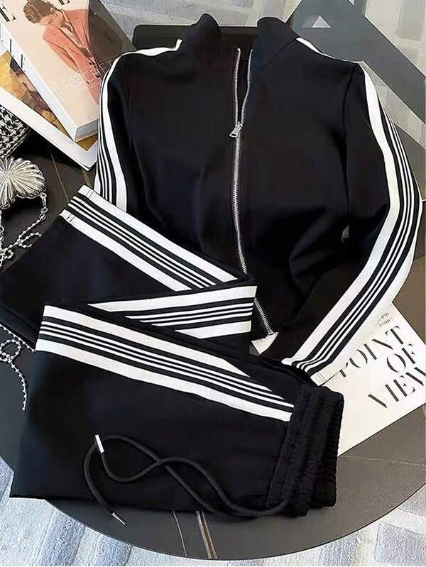 Conjunto Esportivo Com Jaqueta De Zíper E Calça Jogger Listrada