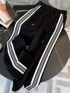 Conjunto Esportivo Com Jaqueta De Zíper E Calça Jogger Listrada