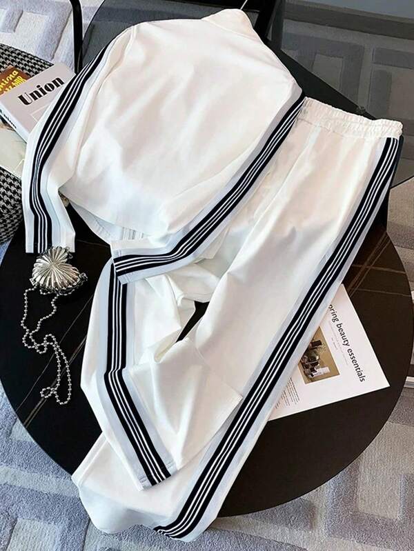 Conjunto Esportivo Com Jaqueta De Zíper E Calça Jogger Listrada