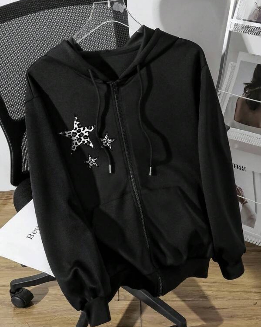 Moletom Com Capuz E Zíper Frontal Com Estampa De Estrelas Casual