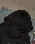 Moletom Cropped Com Capuz Estampa Gótica Ornamental Nas Costas