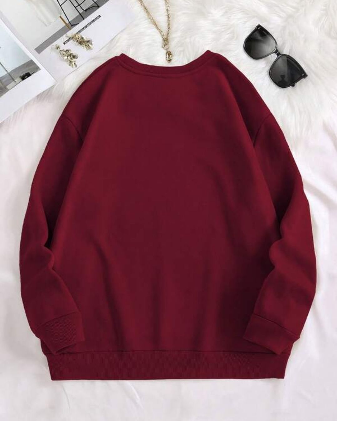 Moletom Gola Careca Com Bordado De Coração Minimalista Casual