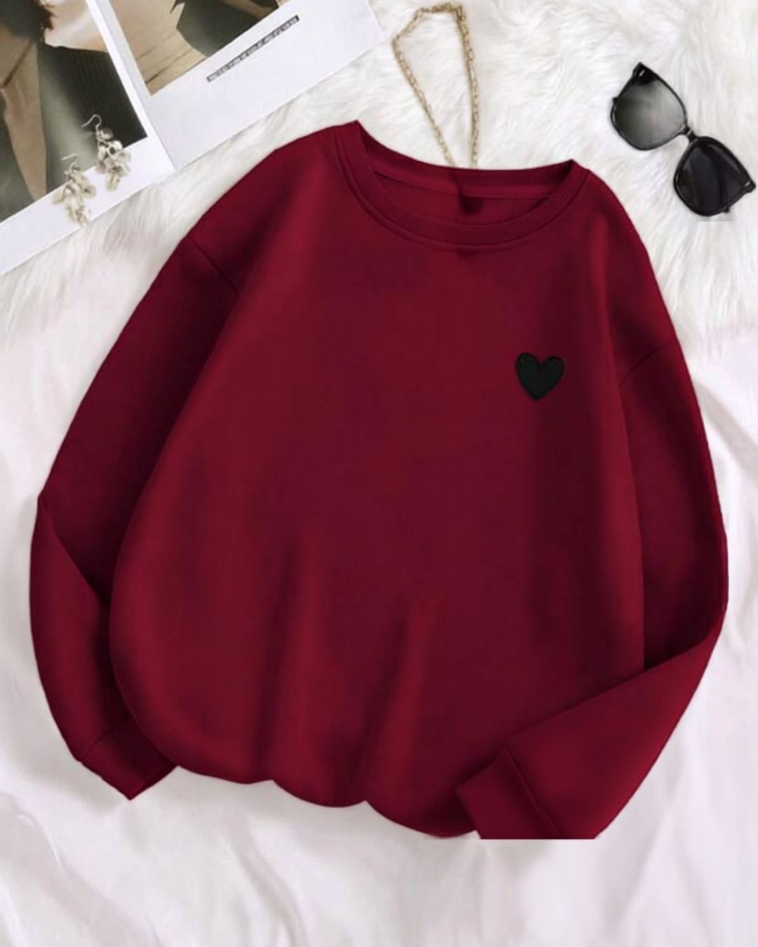 Moletom Gola Careca Com Bordado De Coração Minimalista Casual